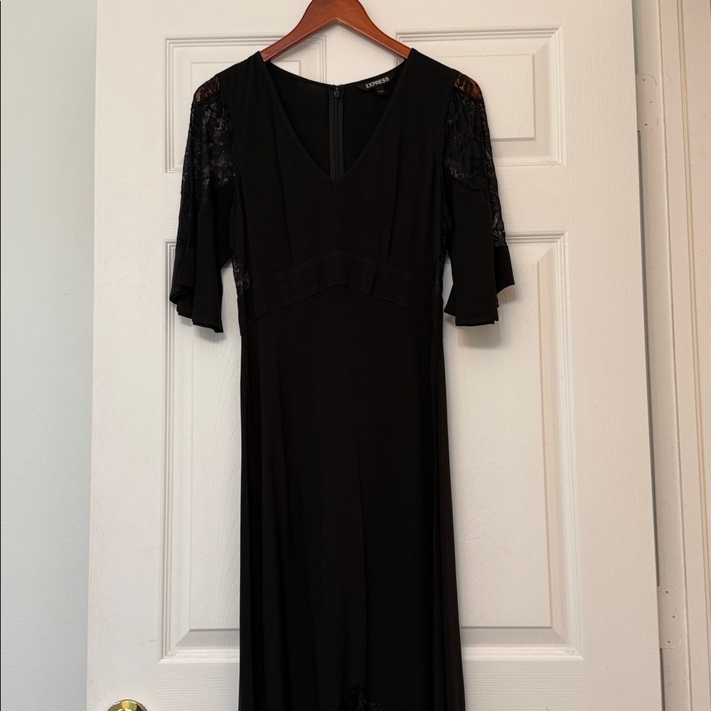 Express Lace Panel maxi dress - Picture 3 of 12